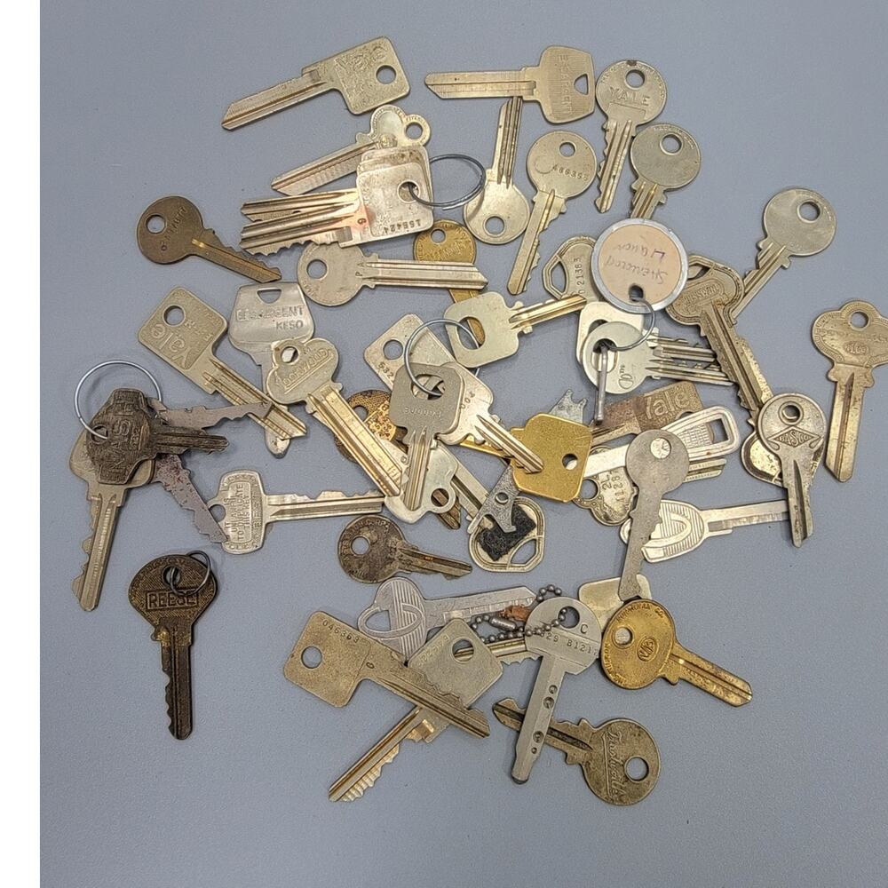 Lot of 50 Vintage Keys Eagle, Corbin, Yale, Jeco, Ilco Some Blank Some Cut